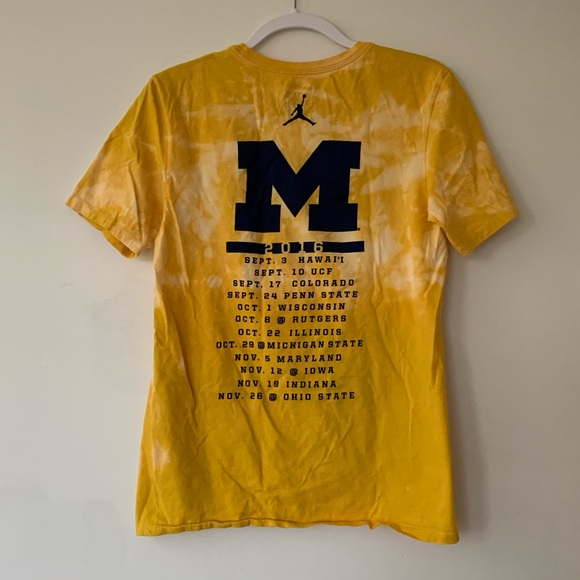 University of Michigan Football T-Shirt - Picture 4 of 4